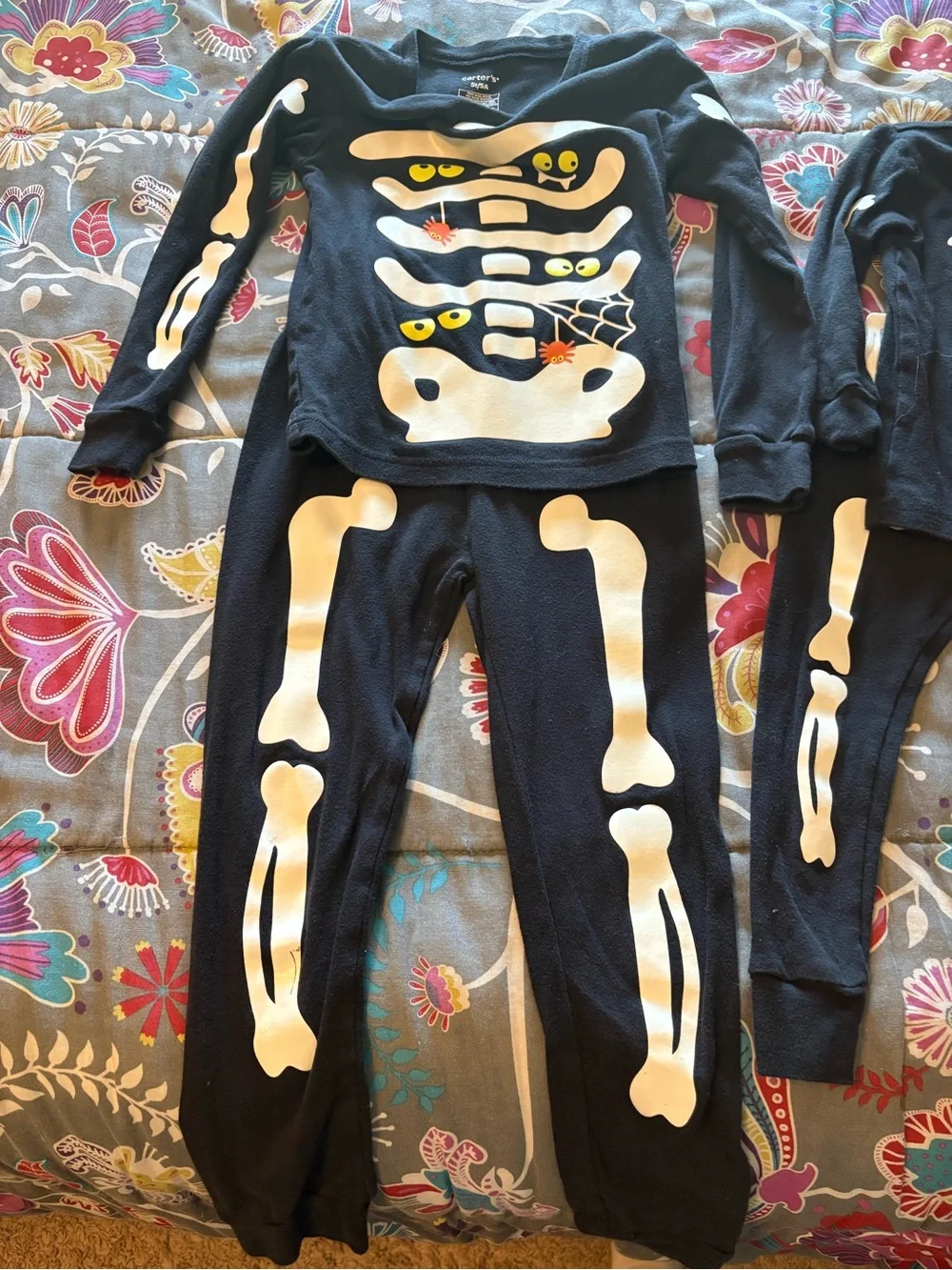 Carter's Black Kids Skeleton Pajama Set - matching 5T and 18 months